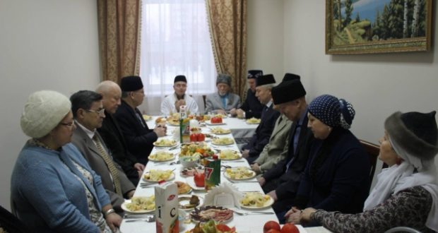В казанской мечети “Ярдем” помянули жертв авиакатастрофы