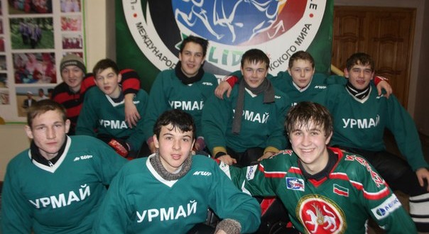 В олимпийские дни в Урмаево состоялся матч по хоккею