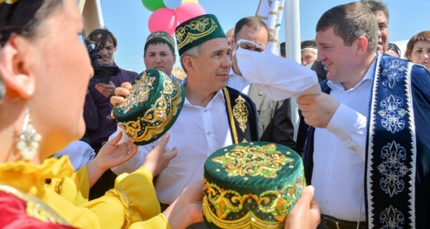 Президент Татарстана принял участие во Всероссийском сельском Сабантуе