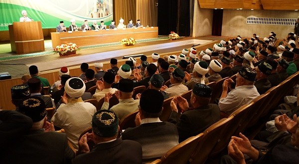 Пленарное заседание V Всероссийского форума татарских религиозных деятелей