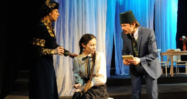 Orenburg Tatar theater opens anniversary season