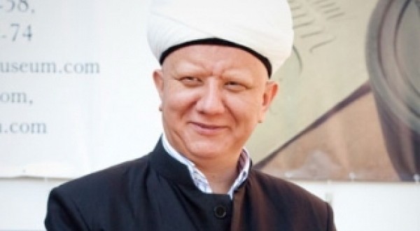 Муфтий Альбир Крганов награжден премией имени Саматова