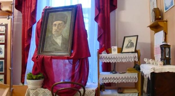 В пензенской гимназии появился портрет татарского писателя Мусы Акжигитова