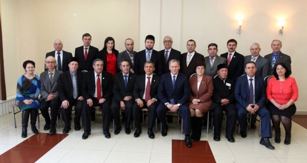 Рустам Минниханов встретился с представителями Конгресса татар Курганской области