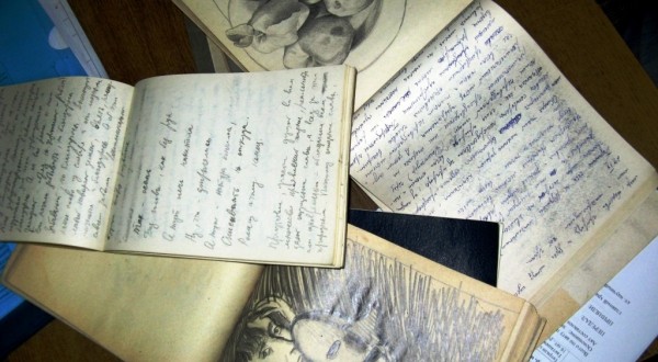 Рукописи Шамиля Такташева принесены в дар Астраханской картинной галерее