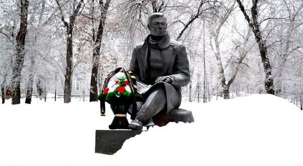 В Оренбурге почтили память поэта антифашиста