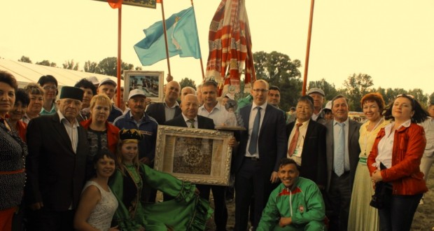 Ульяновской области передан символ Всероссийского сельского Сабантуя
