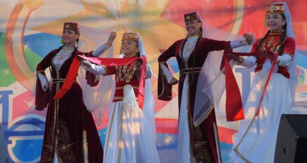 Лауреаты «Созвездия-Йолдызлык» дали гала-концерт в Бахчисарае