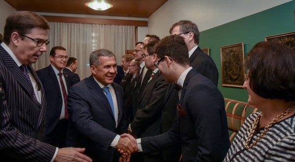 Рустам Минниханов встретился с представителями татарской общины Финляндии