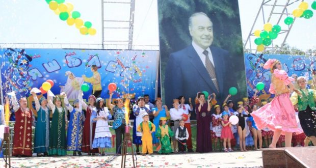 В Баку отметили национальный татарский праздник – Сабантуй