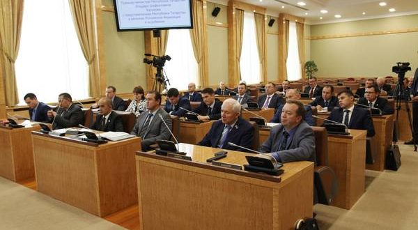 Премьер-министр Татарстана провел совещание с представителями республики за рубежом и в субъектах России