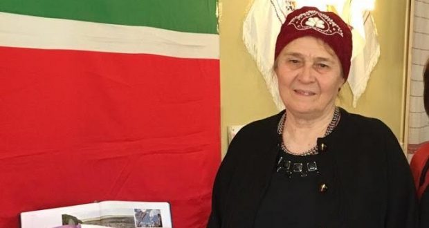 Жительница Брюсселя​ ​Роза Абазова на V Всемирном форуме татарских женщин