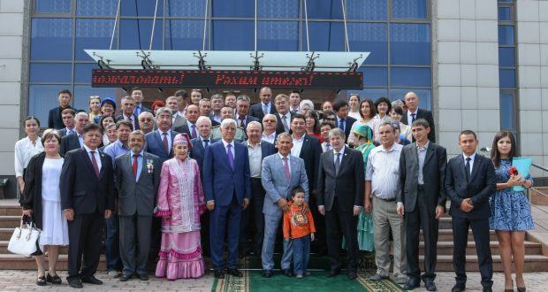 Рустам Минниханов встретился с представителями татарского этно-культурного центра Алматинской области