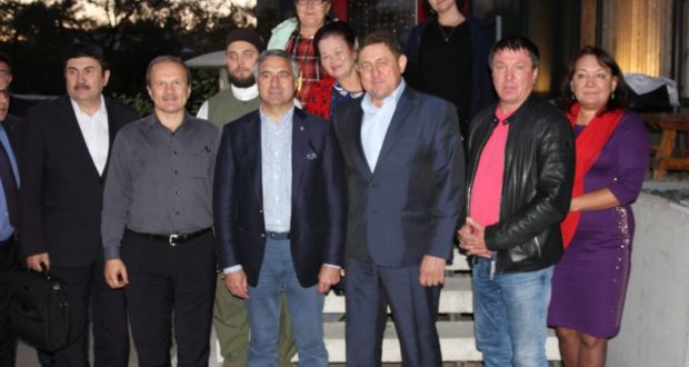 Василь Шайхразиев встретился с руководителями татарских общественных организаций Дальневосточного федерального округа