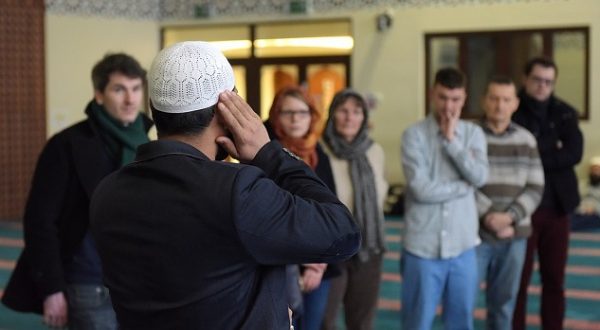 Британские мечети проведут День открытых дверей