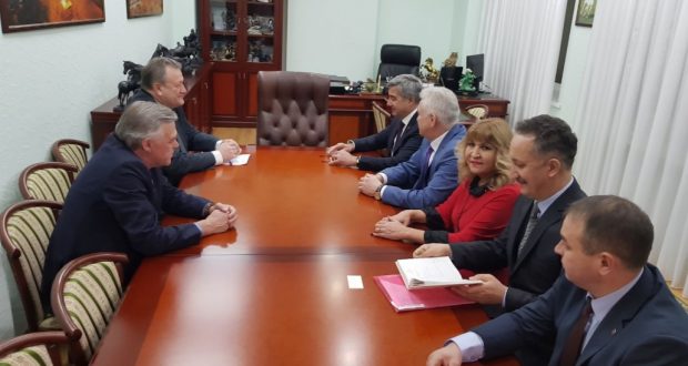 Василь Шайхразиев встретился с первым заместителем мэра Новосибирска