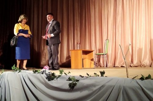 Межрегиональный фестиваль театральных коллективов имени Бари Тарханова продолжает свое театральное шествие