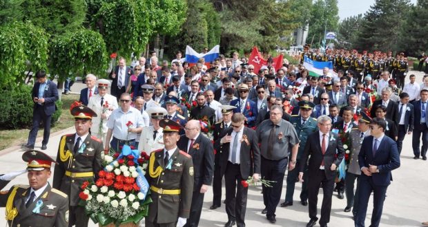 В столице и регионах Узбекистана прошли мероприятия, посвященные 73-ой годовщине Победы над фашизмом