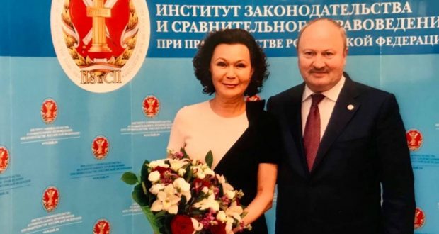 Академик Талия Хабриева награждена орденом Республики Татарстан «Дуслык»