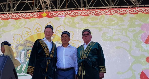 Rustam Minnikhanov took part in the celebration of Sabantuy  at the Altai Krai