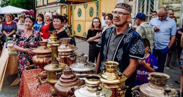 Фестиваль главного татарского напитка провели в Казани