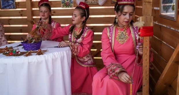 Диалоги татар о татарах: как сохраняют идентичность в регионах России и за рубежом