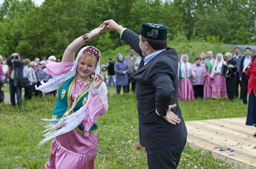 В Кемеровской области проведут конкурс татарского костюма и национального подворья