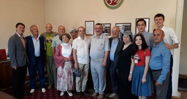 Камал театры артистлары Үзбәкстандагы вәкиллектә киләчәккә планнар турында сөйләште