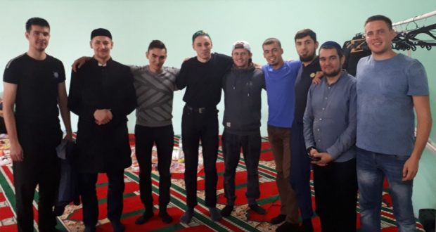На мусульманском кладбище города Екатеринбурга прошёл субботник