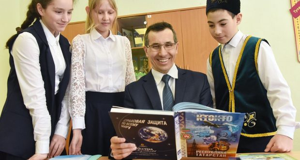 Международный день родного языка в Свердловской области отмечают 18 школ с изучением татарской речи