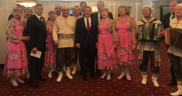 Минниханов поручил помочь бизнесменам татарских сел России с реализацией товаров