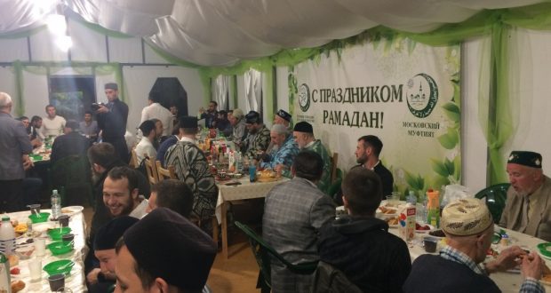 «Штаб татар» принял участие на ифтаре молодежного крыла МАИБ