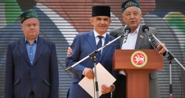 Медаль Мухаметшину, «татарский жеребец» Фаттахову, и новый межрегиональный договор