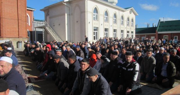 Удмуртия татарлары: Ураза гаете күркәм узды
