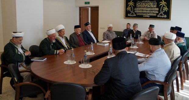 Совет аксакалов ДУМ РТ предложил дополнить квалификационные требования к имамам владением татарского