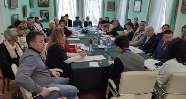 В Томске проходит Всероссийский форум татарских краеведов