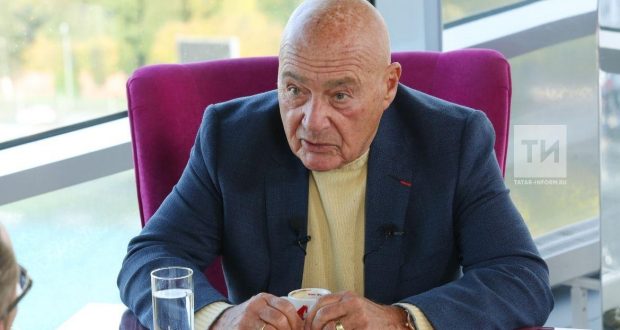 Vladimir Pozner: “You can’t deprive  a person of his native language”