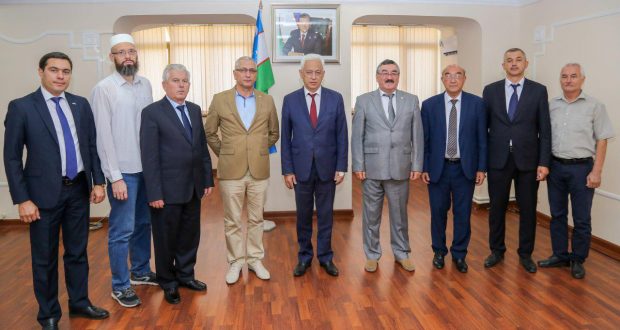Делегация Института татарской энциклопедии и регионоведения АН РТ посетила Узбекистан