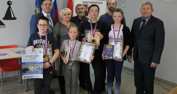 В Тюменской области прошёл шахматный турнир памяти Сулеймана Биктимирова