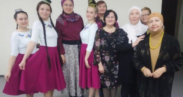 Петербургские татары поздравили мам