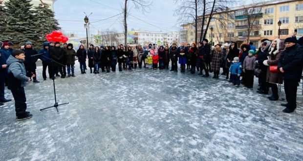 В Челябинске провели торжественную церемонию, посвященную 114-летию со дня рождения великого татарского поэта Мусы Джалиля