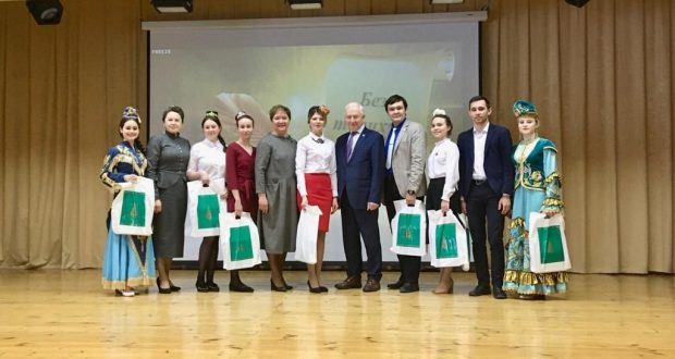 Тырыш студентлар Бөтендөнья татар конгрессы Башкарма комитеты стипендиясенә лаек булды