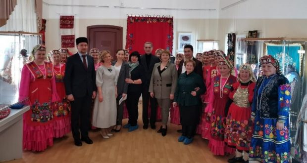 В Екатеринбурге состоялось открытие Межрегиональной этнографической выставки традиционной культуры татар
