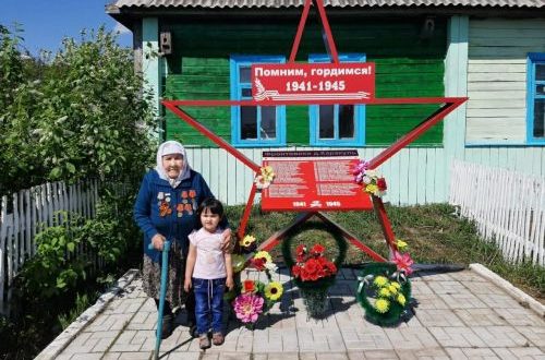 Омск өлкәсе Каракүл авылында сугышта ятып калган якташлары истәлегенә обелиск ачтылар