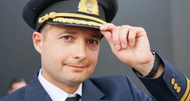 Пилот Дамир Юсупов продолжает летать