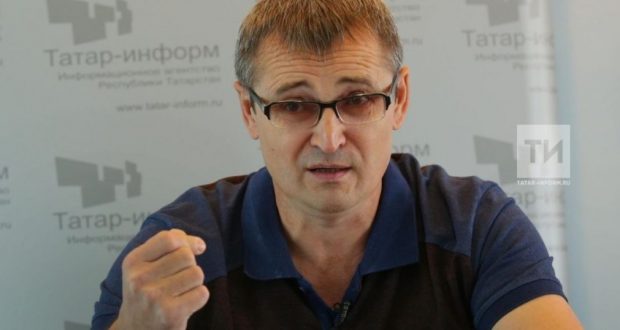 Марат Кәбиров: «Татар теле белән интернетта акча эшләп була»