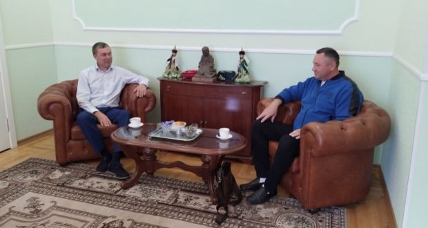 Renat Valiullin met with the founder of the Tatar national-cultural house “Luch” Gabdulbar Alimov