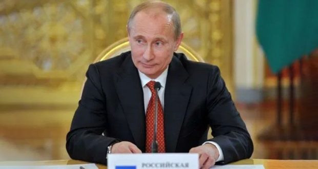 Россия Президенты Владимир Путин Конституциясенә төзәтмәләр кертү буенча тавыш бирде