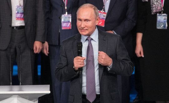 Владимир Путин Россия Конституциясенә төзәтмәләр турында указны имзалады