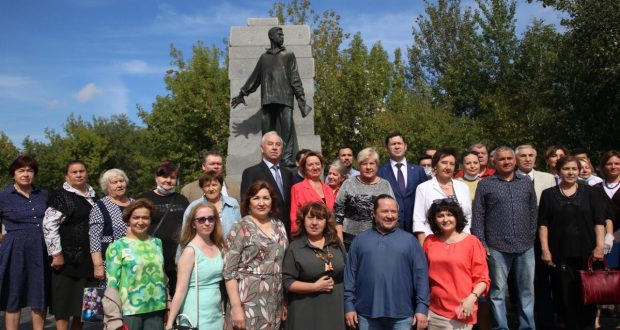 В Москве состоялось возложение цветов к памятнику Мусы Джалиля